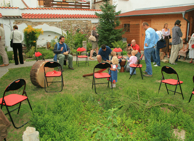 2007 - Galerie Na dvorku, �. Bud�jovice